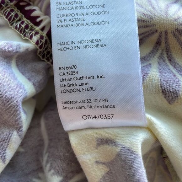 Anthropologie Maeve Floral Cinched Flutter Sleeve Top. Size Small Petite… - Picture 14 of 14